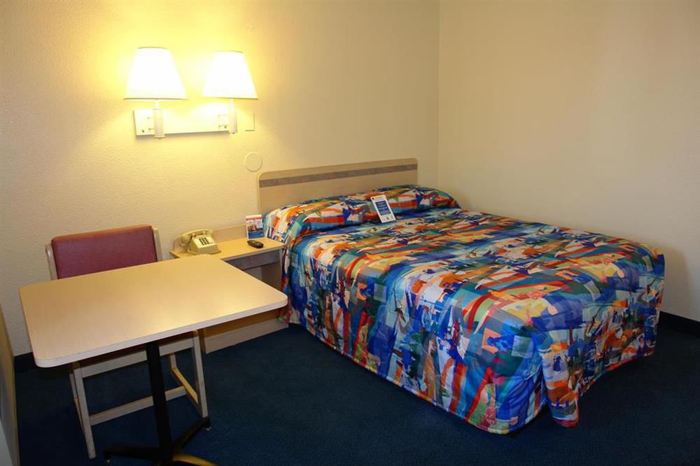 Motel 6-Reno, Nv - Virginia Plumb Ruang foto